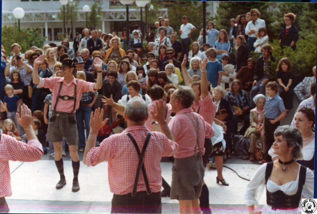 1976 05 dd 32 Winston Salem Springfest.jpg